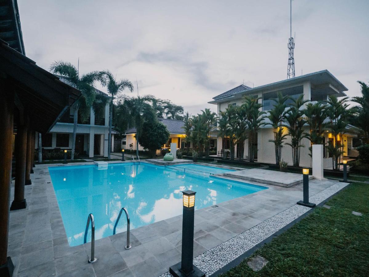 Sunrise Resort Batukaras Экстерьер фото