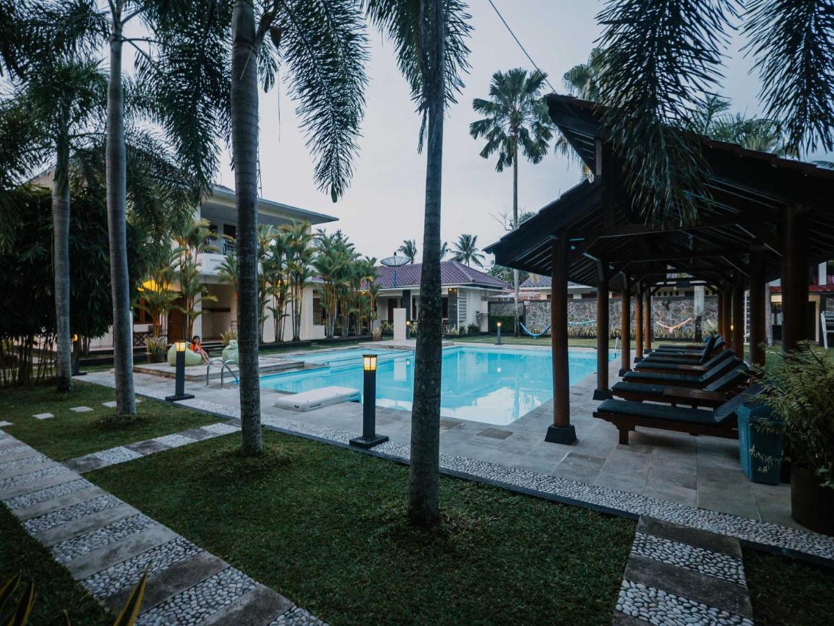 Sunrise Resort Batukaras Экстерьер фото