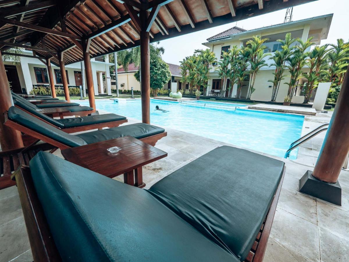 Sunrise Resort Batukaras Экстерьер фото