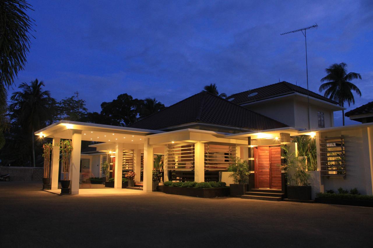 Sunrise Resort Batukaras Экстерьер фото