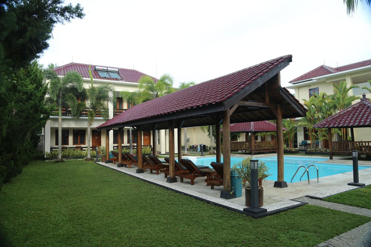 Sunrise Resort Batukaras Экстерьер фото